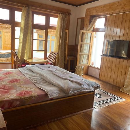 Jimmys Homestay Лех Экстерьер фото